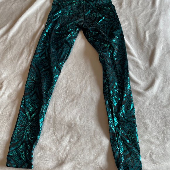 Blackmilk Geometric Floral Teal Leggings - Picture 4 of 4